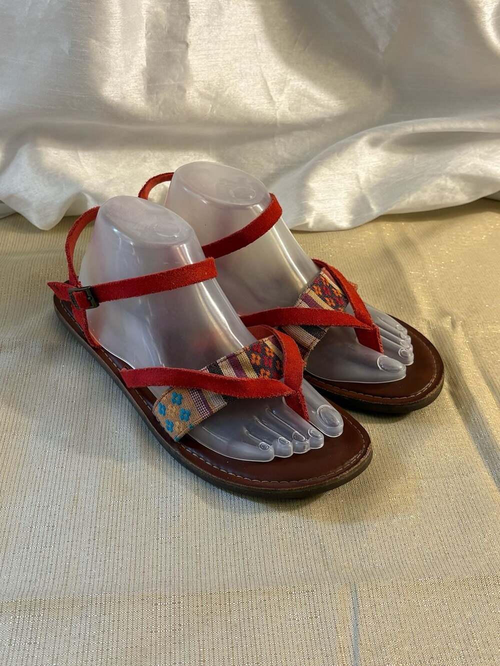 TOMS Lexie Red Suede Leather & Canvas Strappy Slingback Thong Flat Sandals